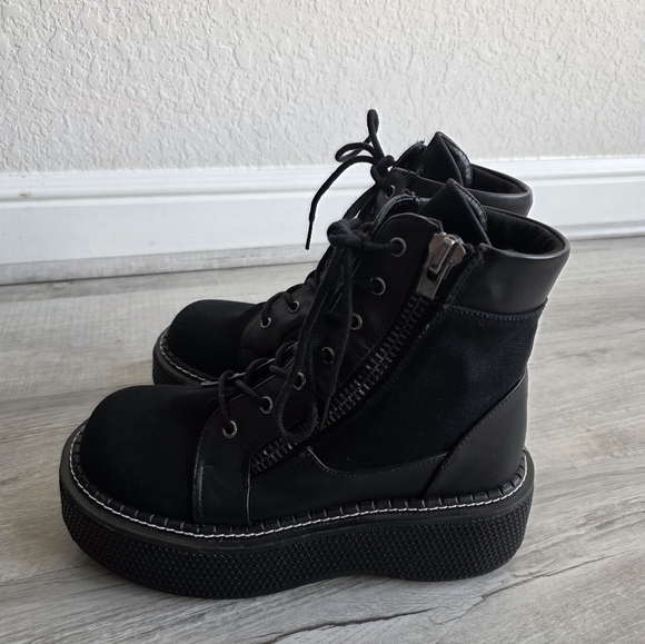 DEMONIA Emily 114 Black Canvas 2" Platform Punk Goth Ankle Boots  Size 9 - Picture 4 of 8